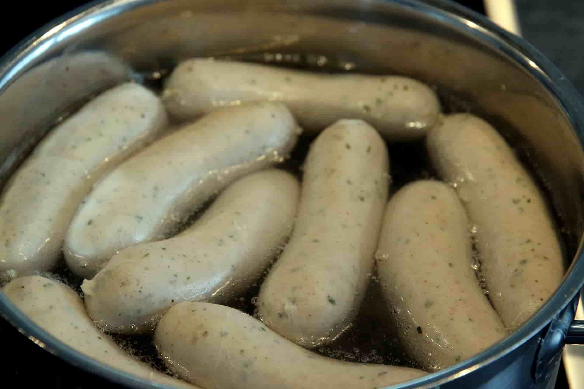 white sausage_drinking beer for breakfast_my life in germany-min